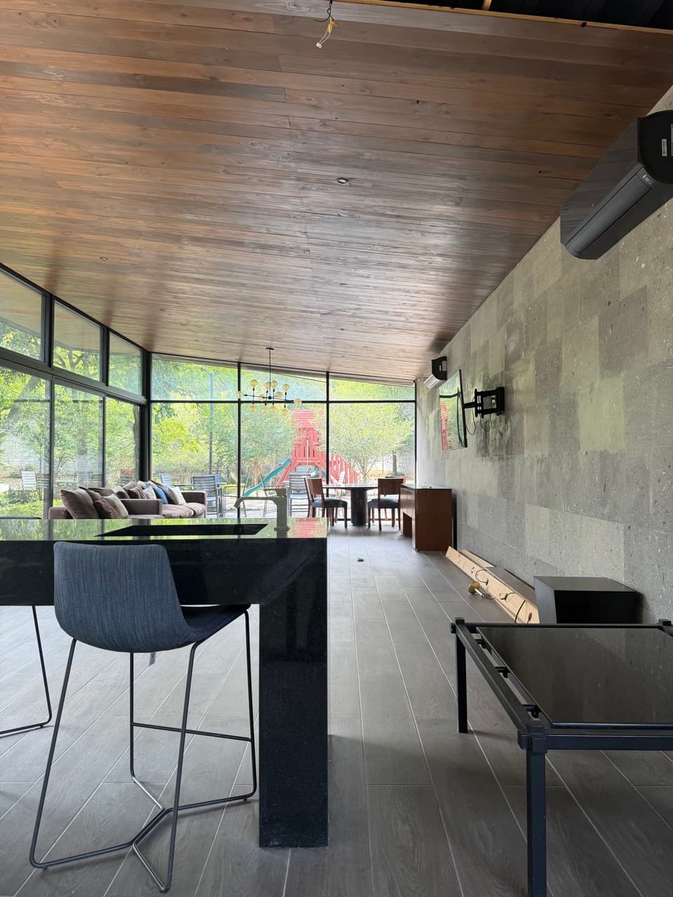 Casa Quebec — alberca y amenidades